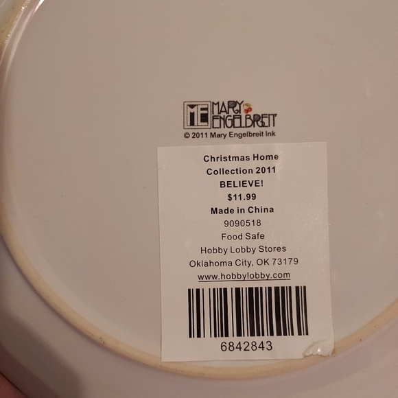 Lot of FOUR (4) Mary Engelbreit Santa Appetizer/Dessert Plates from Hobby Lobby - Picture 7 of 14
